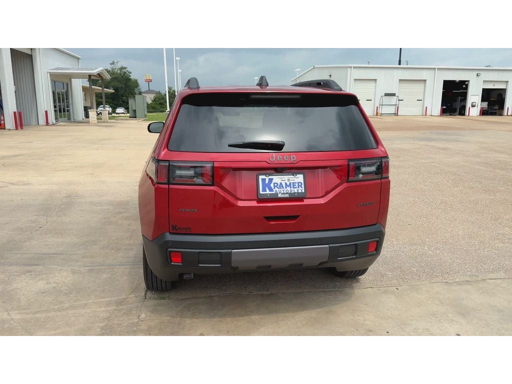 2026 Jeep Cherokee Laredo