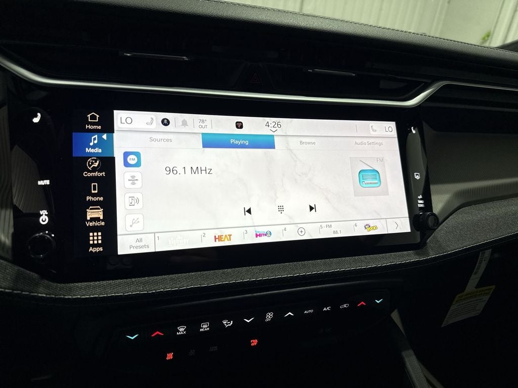 2026 Jeep Cherokee CHEROKEE LAREDO 4X4