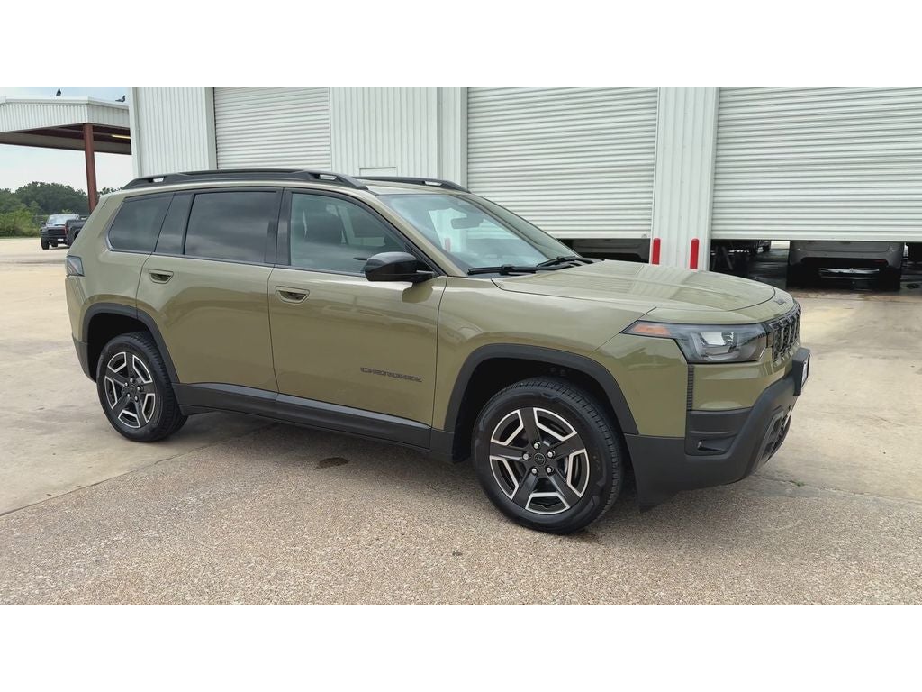 2026 Jeep Cherokee Laredo