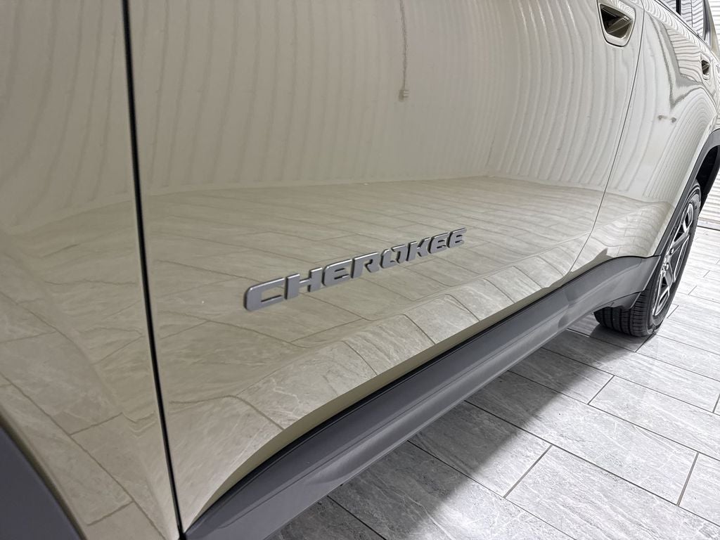 2026 Jeep Cherokee CHEROKEE LAREDO 4X4