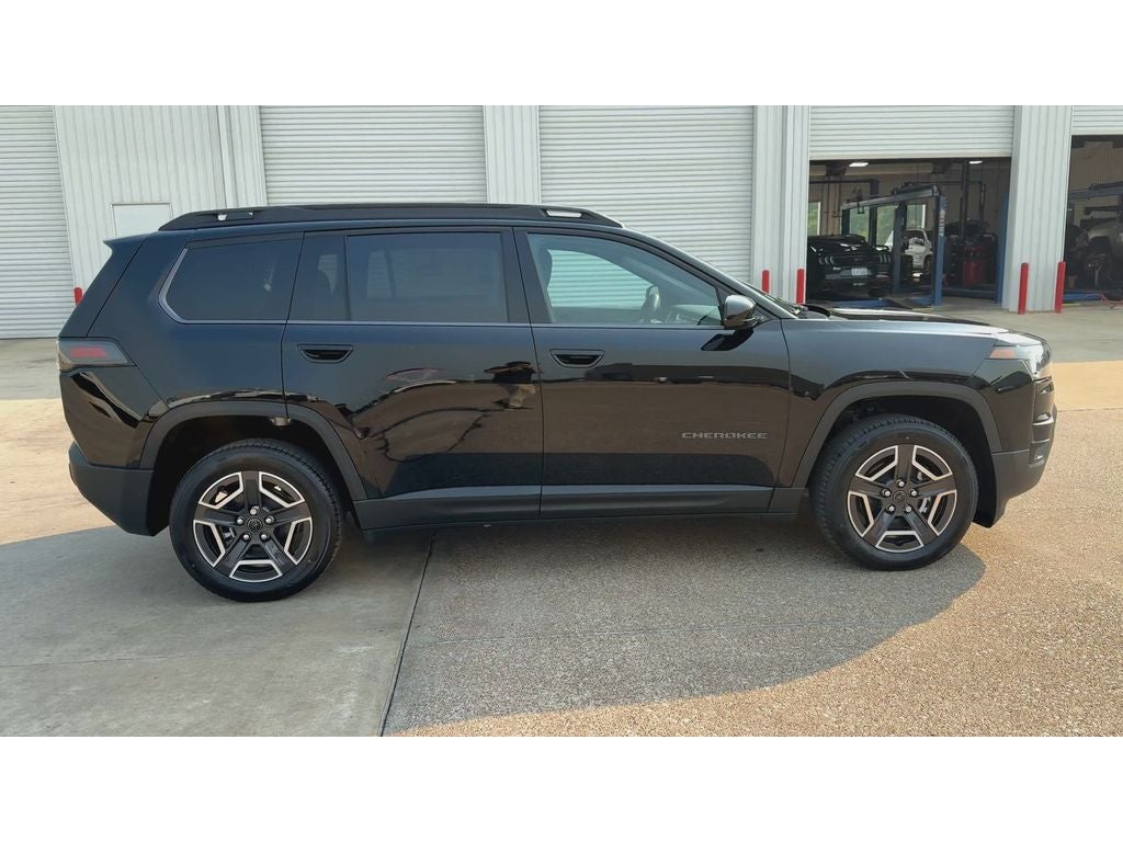 2026 Jeep Cherokee CHEROKEE LAREDO 4X4