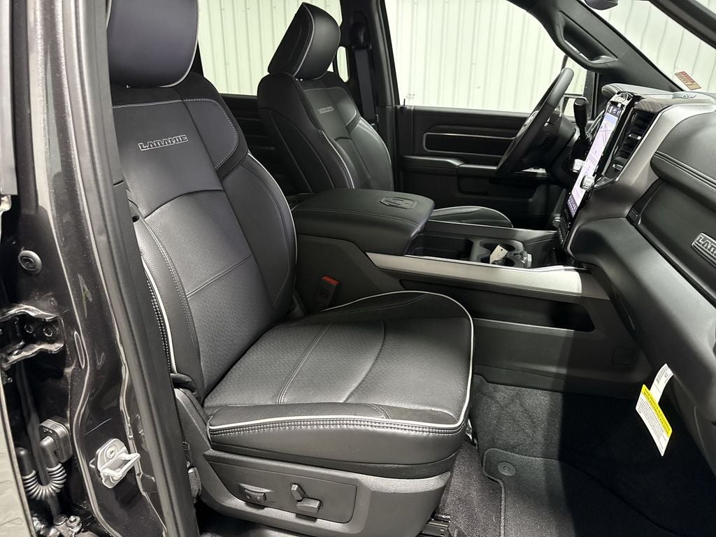 2026 RAM Ram 2500 RAM 2500 LARAMIE CREW CAB 4X4 8' BOX