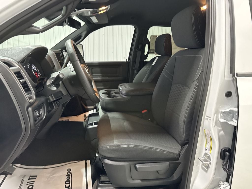 2026 RAM Ram 3500 RAM 3500 TRADESMAN CREW CAB 4X4 8' BOX