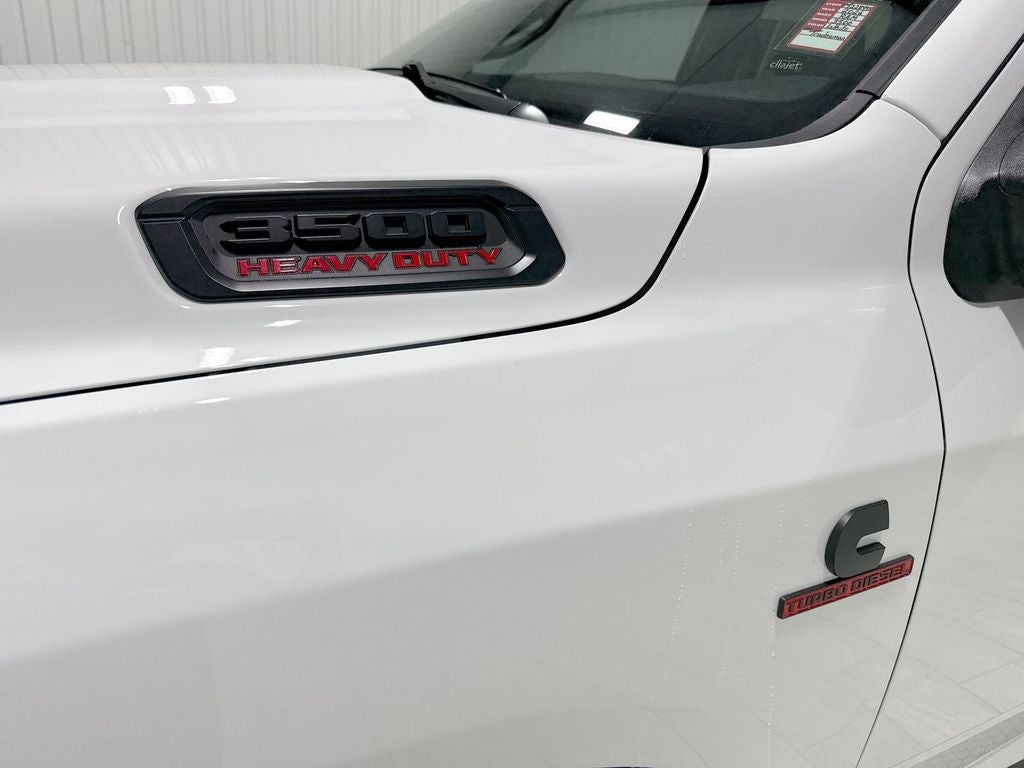 2026 RAM Ram 3500 RAM 3500 TRADESMAN CREW CAB 4X4 8' BOX