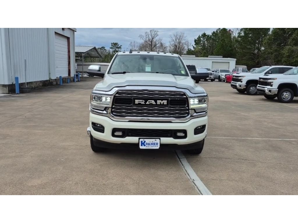 2021 RAM 3500 Limited Crew Cab 4x4 8' Box