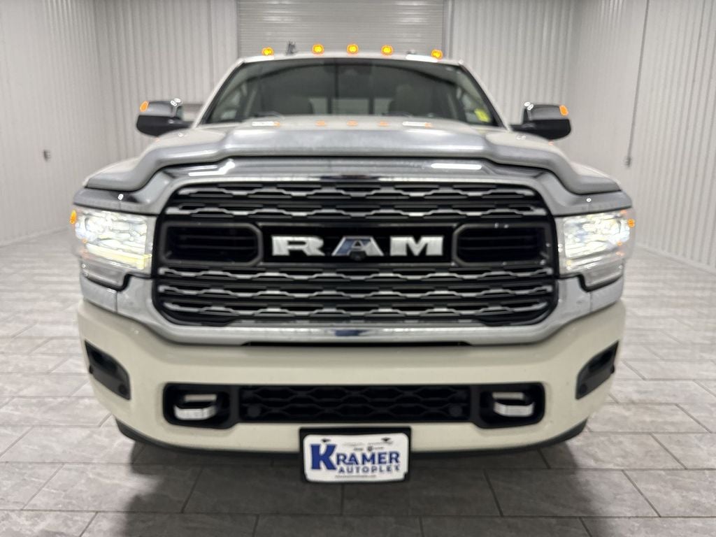 2021 RAM 3500 Limited Crew Cab 4x4 8' Box