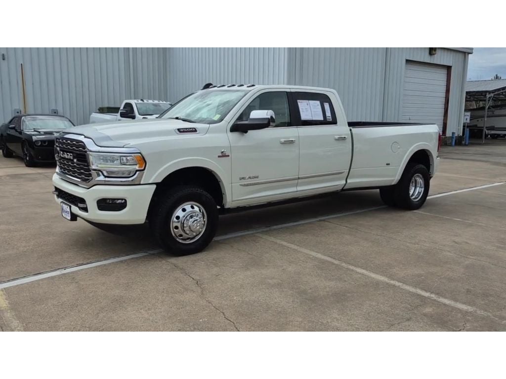 2021 RAM 3500 Limited Crew Cab 4x4 8' Box