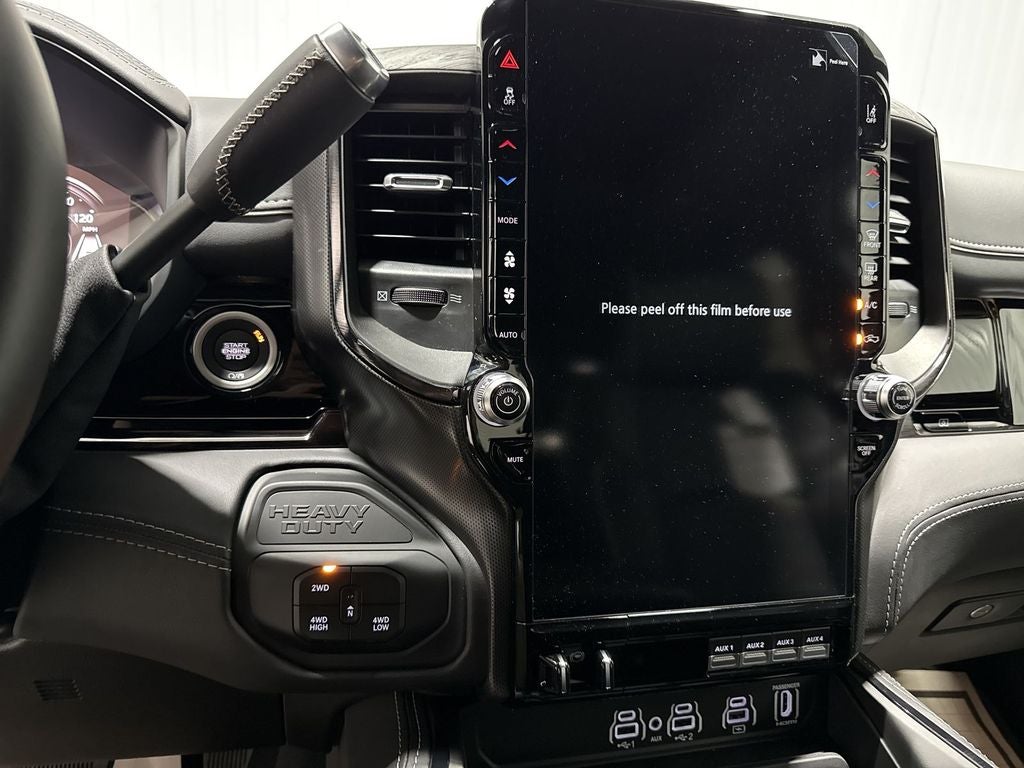 2026 RAM Ram 3500 RAM 3500 LIMITED CREW CAB 4X4 8' BOX