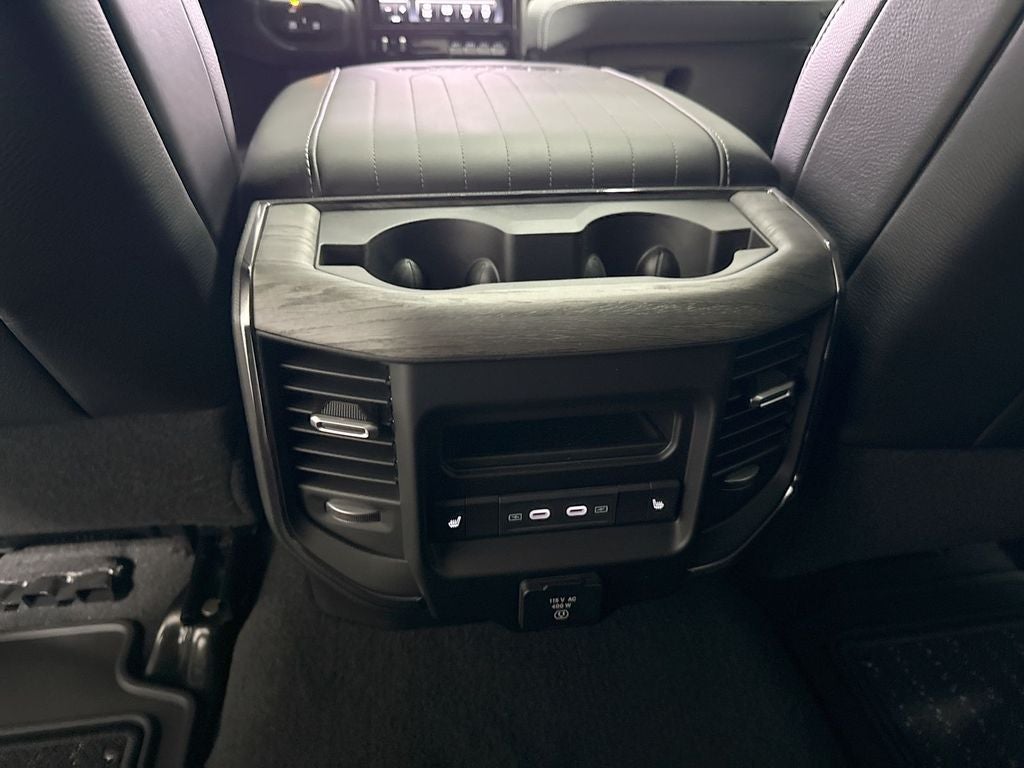 2026 RAM Ram 3500 RAM 3500 LIMITED CREW CAB 4X4 8' BOX