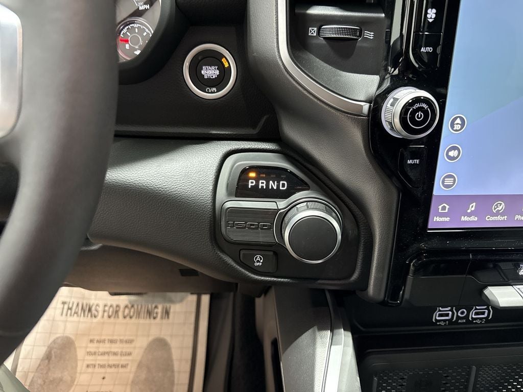 2026 RAM Ram 1500 RAM 1500 LONE STAR CREW CAB 4X2 5'7' BOX