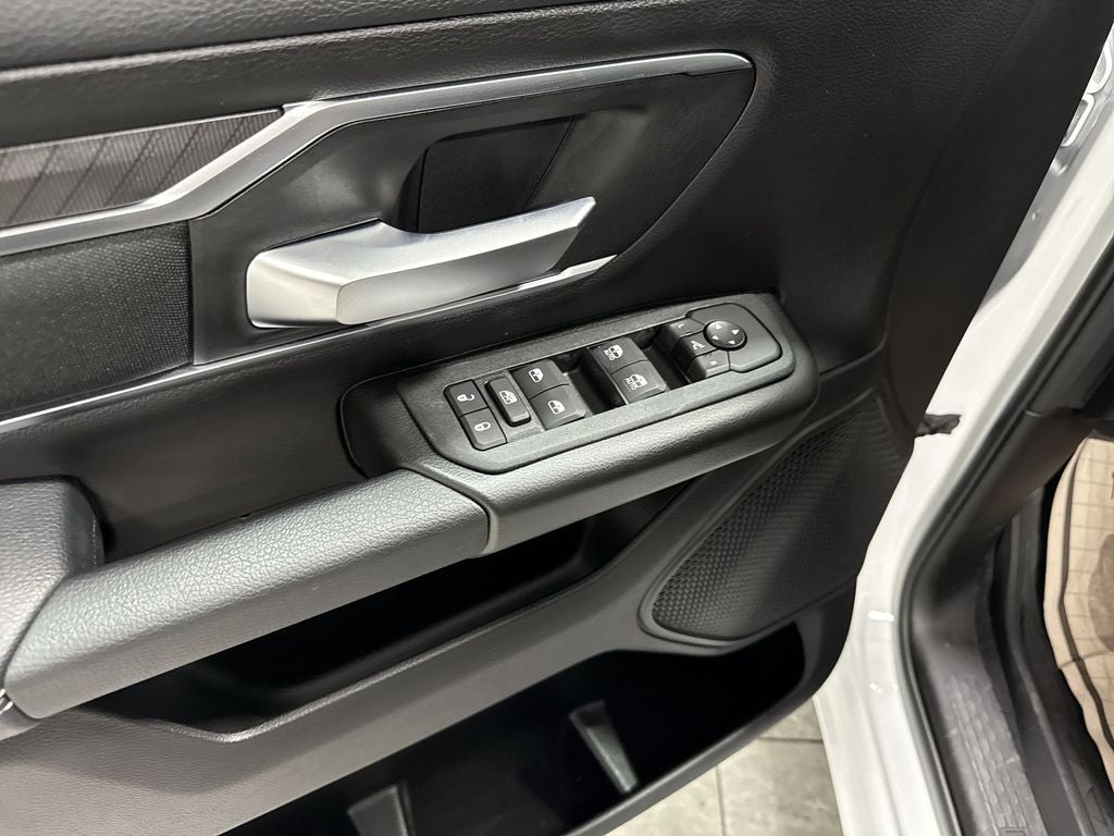 2026 RAM Ram 1500 RAM 1500 LONE STAR CREW CAB 4X2 5'7' BOX