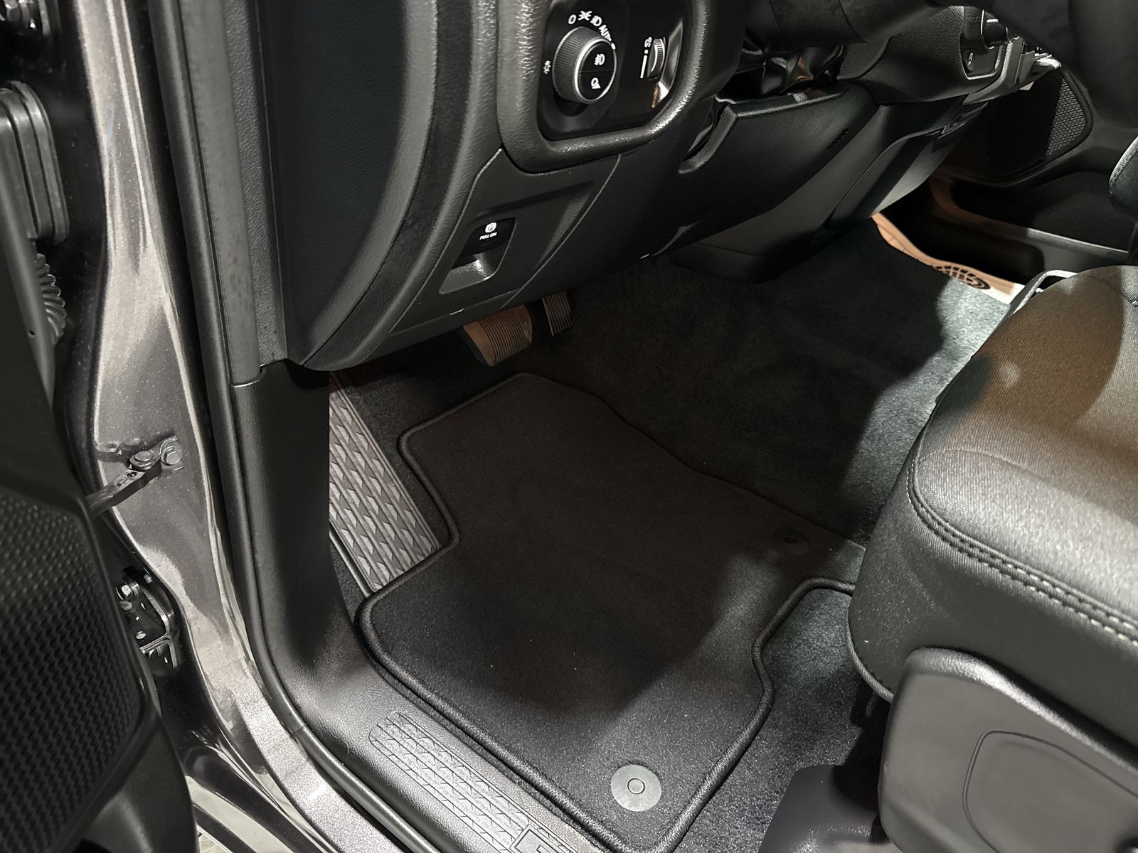 2027 RAM Ram 1500 Tradesman