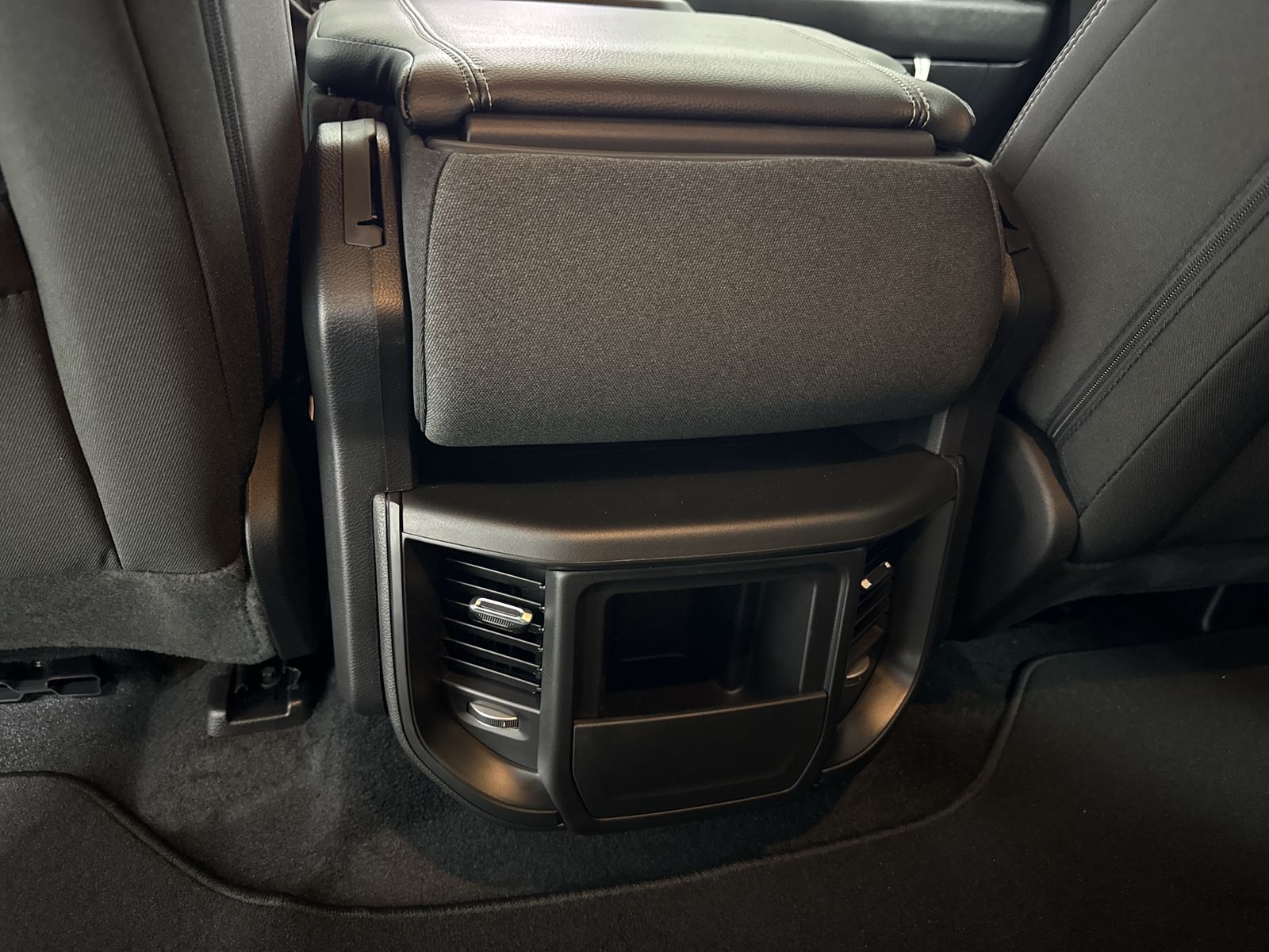 2027 RAM Ram 1500 Tradesman