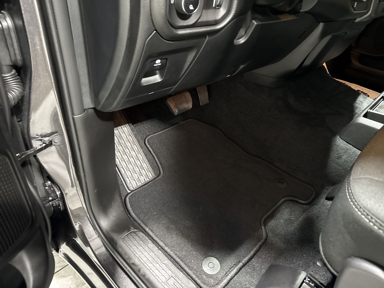 2027 RAM Ram 1500 Express