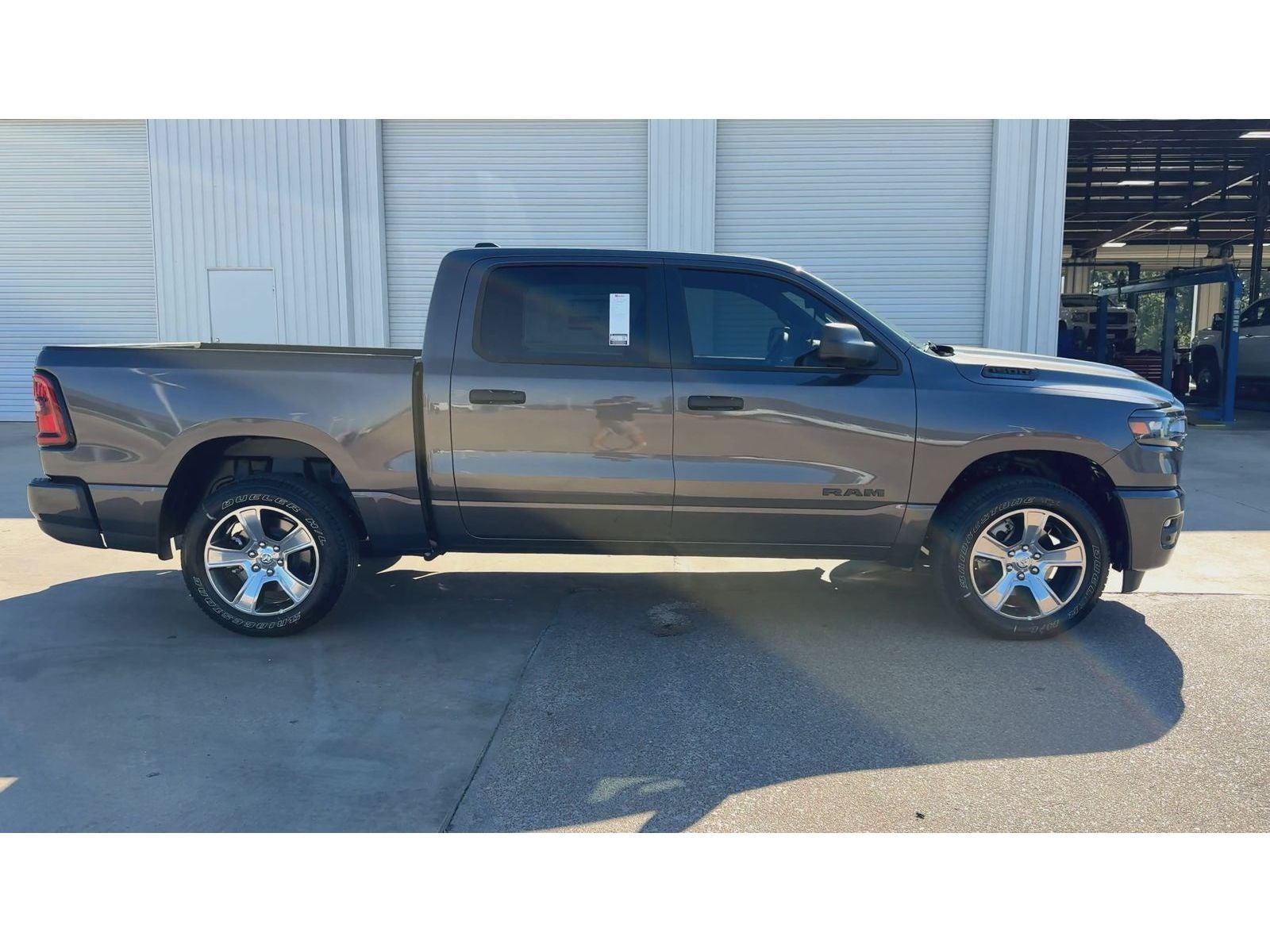 2027 RAM Ram 1500 Express