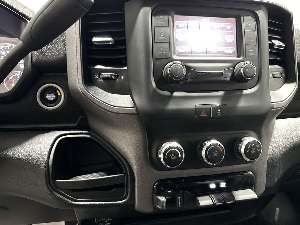 2022 RAM 2500 Tradesman Crew Cab 4x4 8' Box