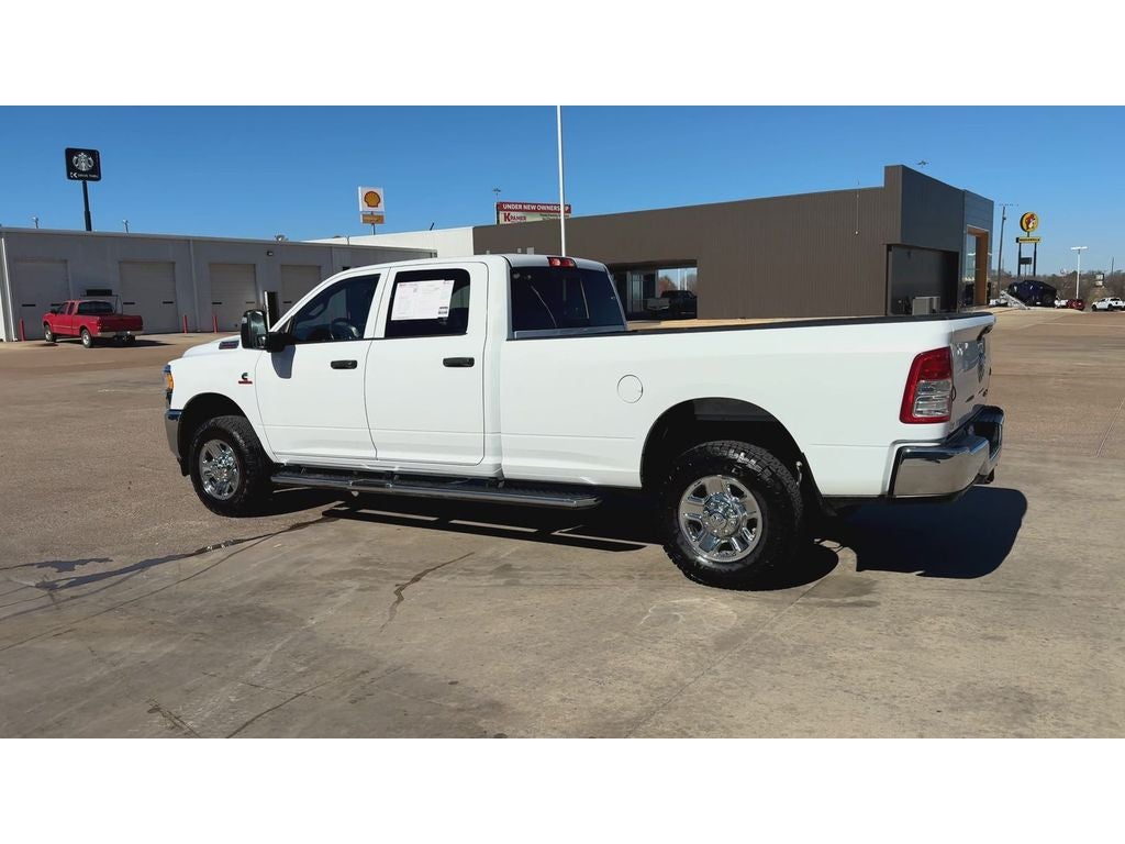 2023 RAM 2500 Tradesman Crew Cab 4x4 8' Box