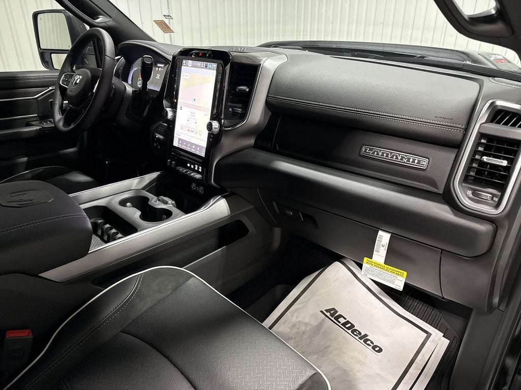 2025 RAM Ram 2500 RAM 2500 LARAMIE MEGA CAB 4X4 6'4' BOX