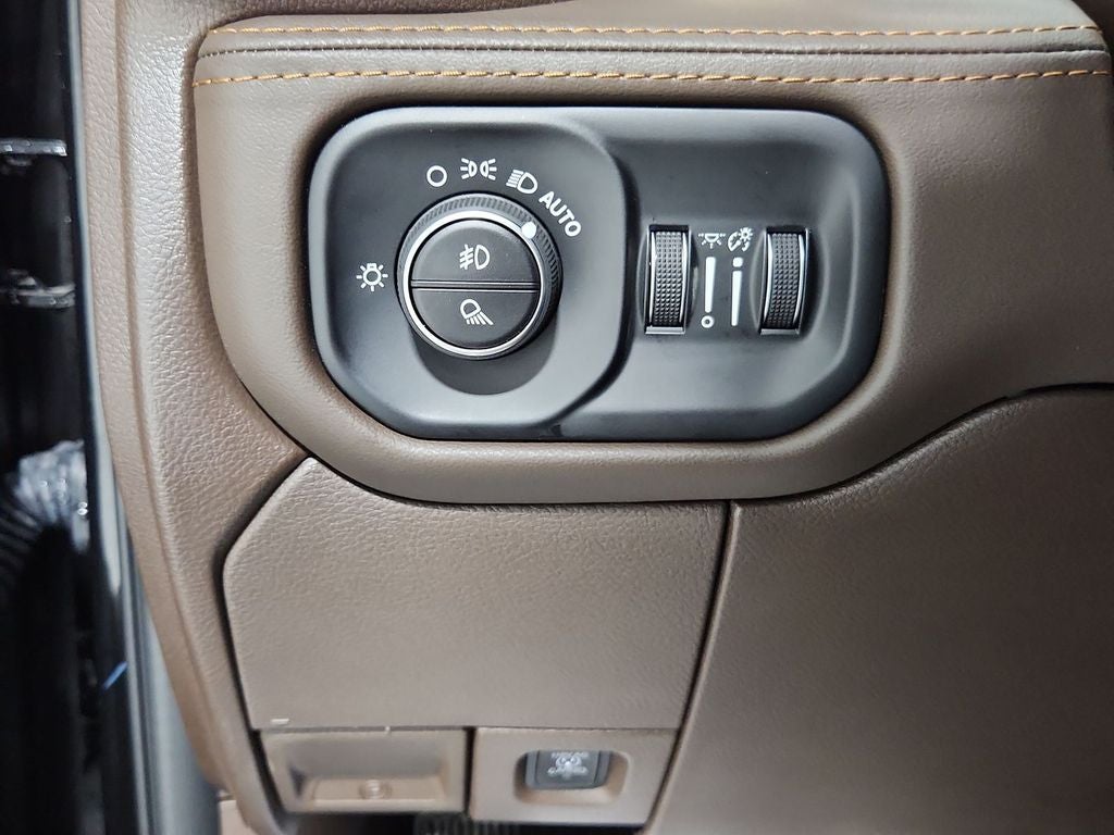 2025 RAM Ram 2500 RAM 2500 LIMITED LONGHORN MEGA CAB 4X4 6'4' BOX