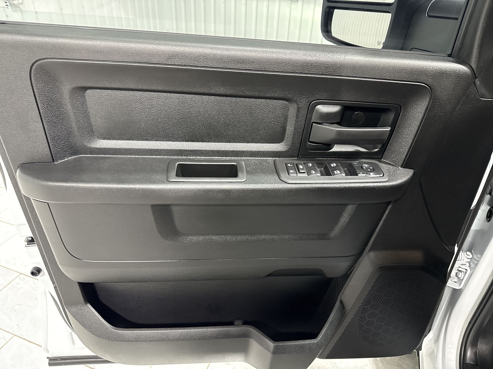 2027 RAM Ram 3500 Chassis Cab Tradesman