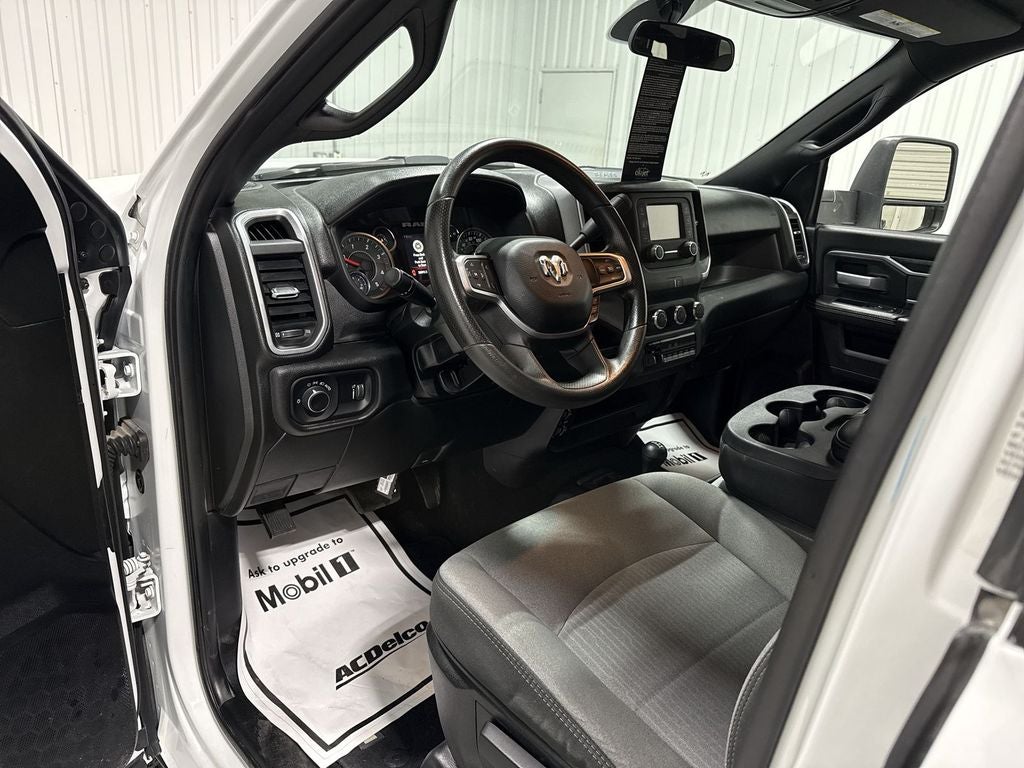 2024 RAM 3500 Chassis Tradesman/SLT/Laramie/Limited