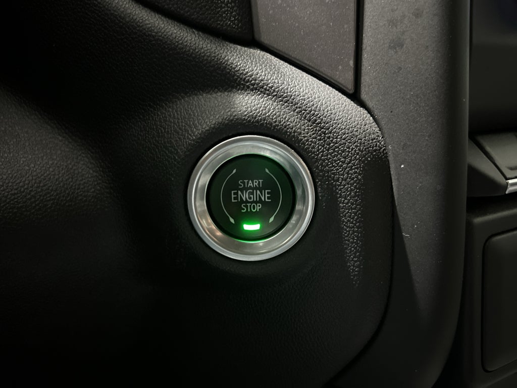 2023 Chevrolet Silverado 1500 4WD Crew Cab Short Bed Custom