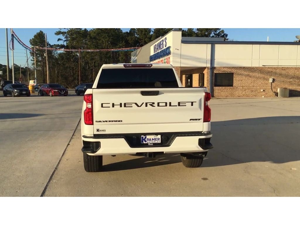 2021 Chevrolet Silverado RST
