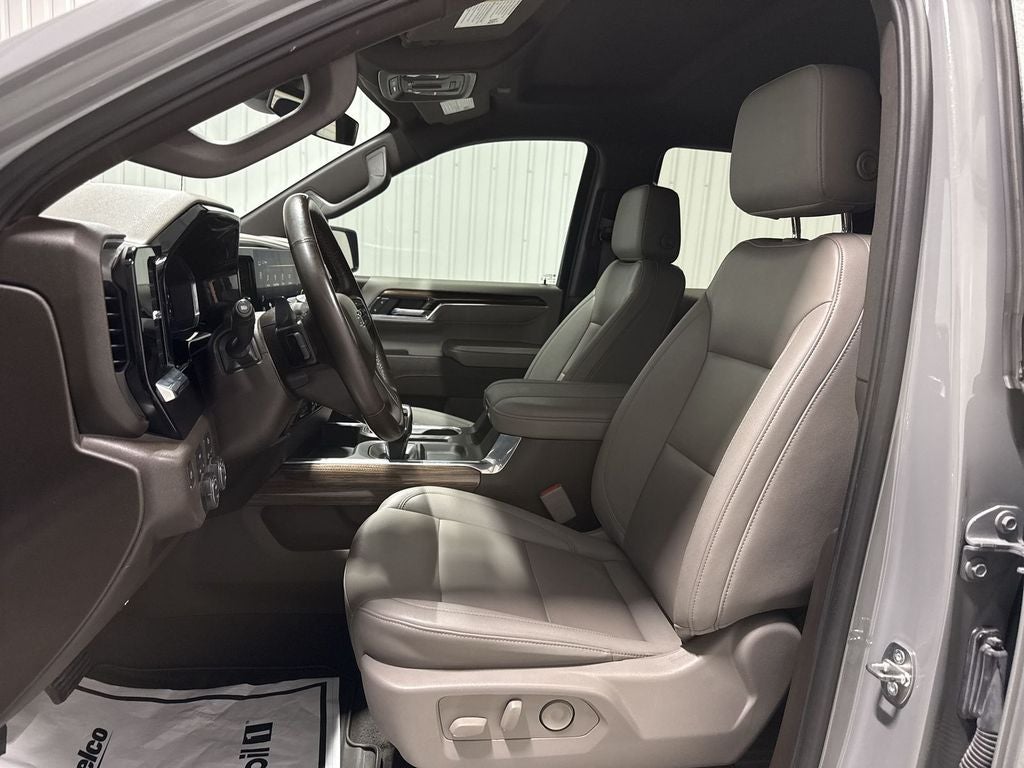 2024 Chevrolet Silverado 1500 4WD Crew Cab Short Bed RST