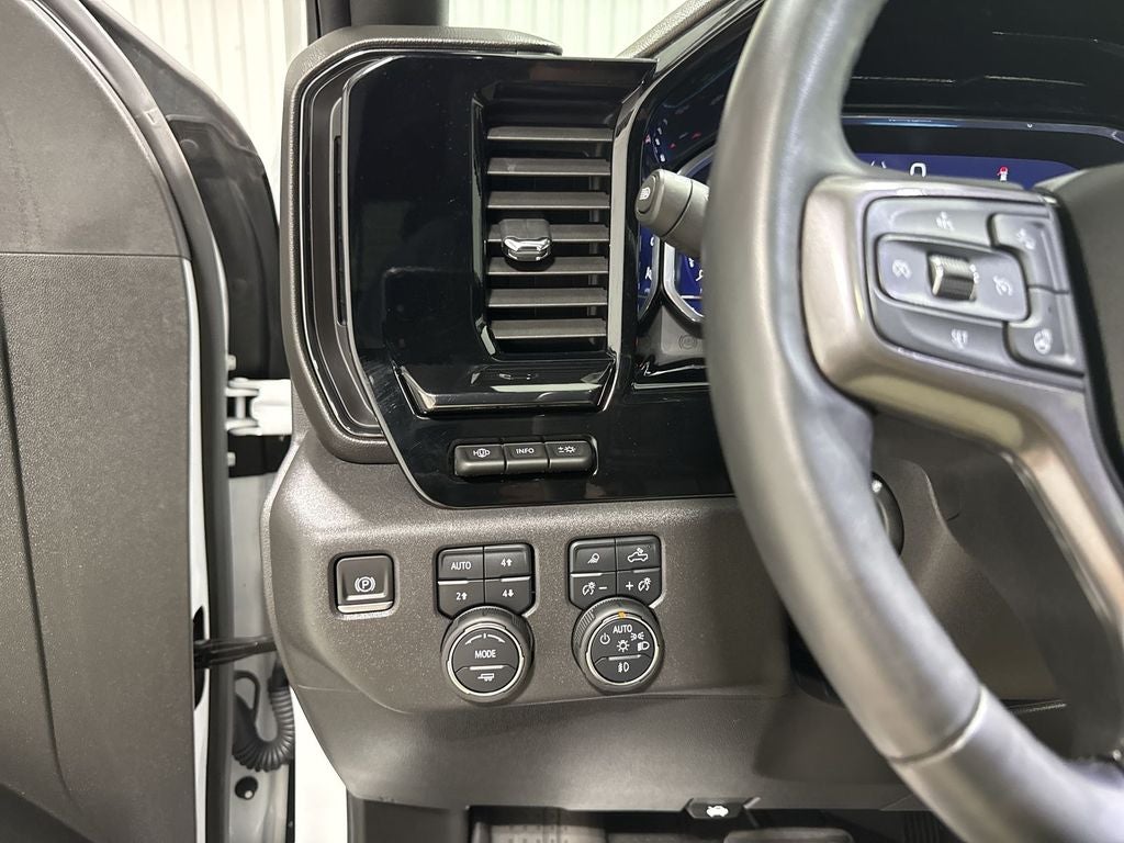 2024 Chevrolet Silverado 1500 4WD Crew Cab Short Bed ZR2