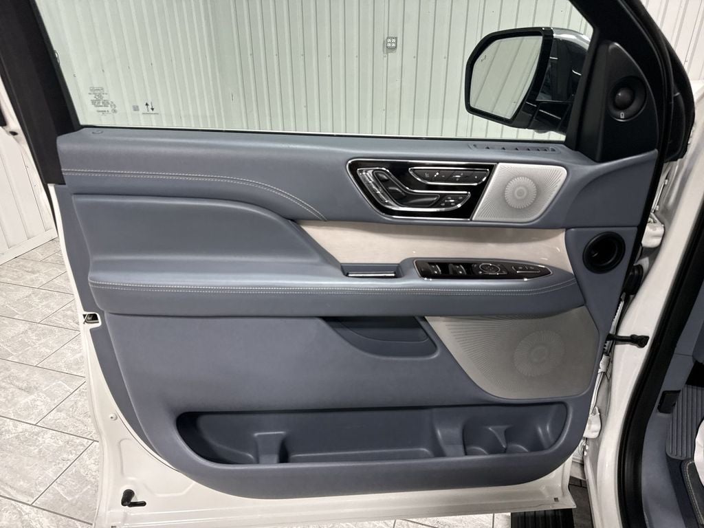 2020 Lincoln Navigator Black Label