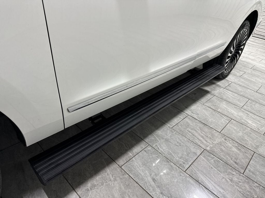 2020 Lincoln Navigator Black Label