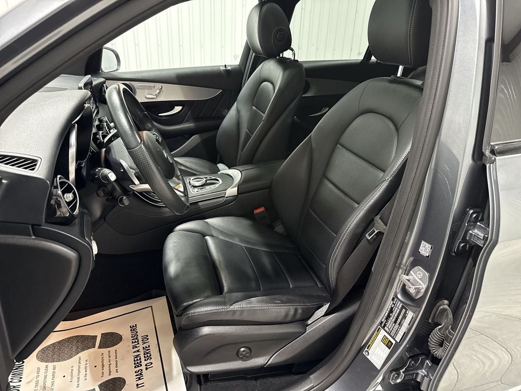2019 Mercedes-Benz GLC 300 300