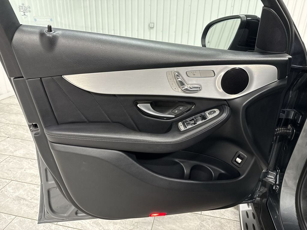 2019 Mercedes-Benz GLC 300 300