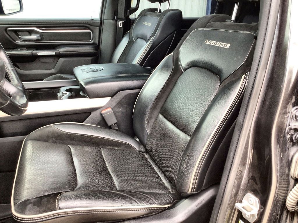 2019 RAM 1500 Laramie Crew Cab 4x4 5'7" Box