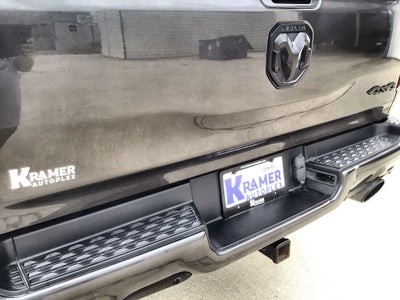 2019 RAM 1500 Laramie Crew Cab 4x4 5'7" Box