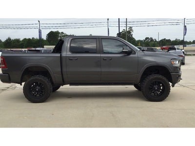 2019 RAM 1500 Laramie Crew Cab 4x4 5'7" Box