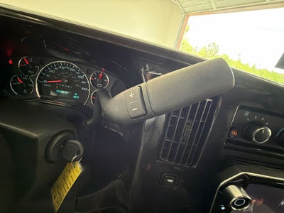 2021 Chevrolet Express Passenger 2500 1LS