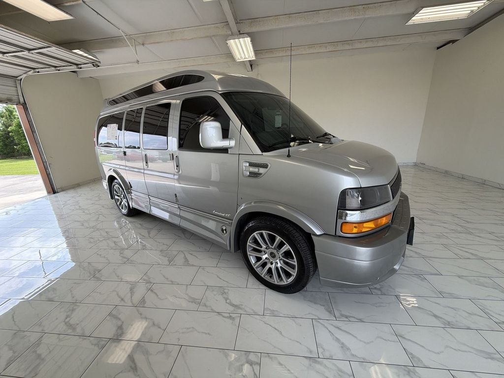 2021 Chevrolet Express Passenger 2500 1LS