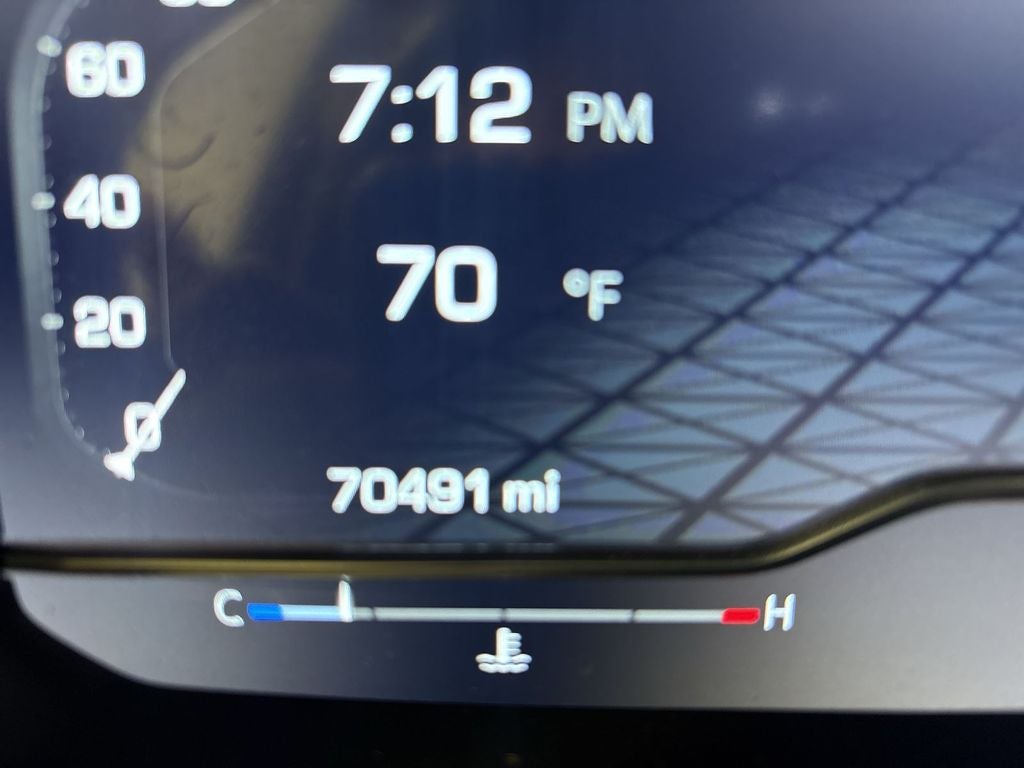 2023 GMC Yukon XL SLE