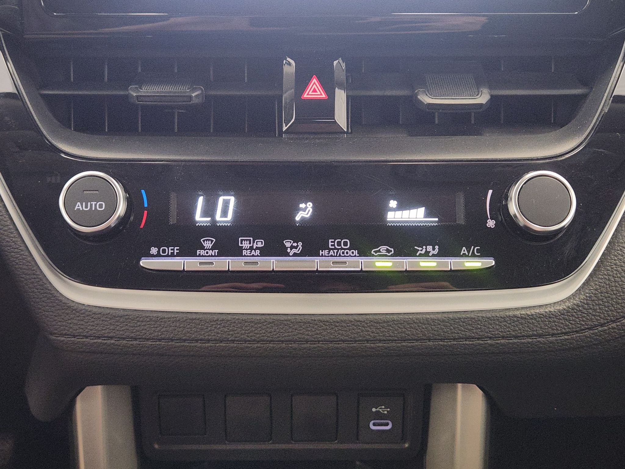 2025 Toyota Corolla Cross LE