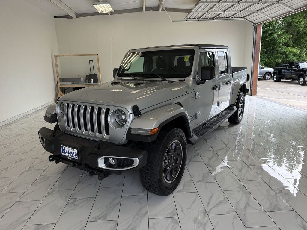 2022 Jeep Gladiator Overland