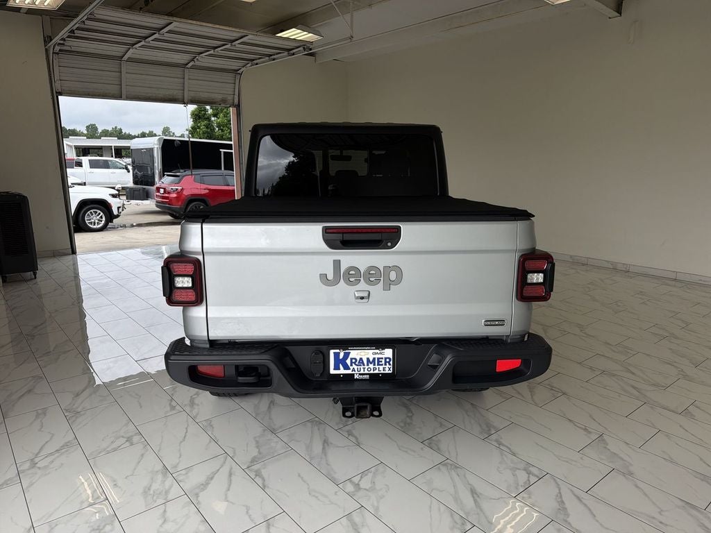 2022 Jeep Gladiator Overland