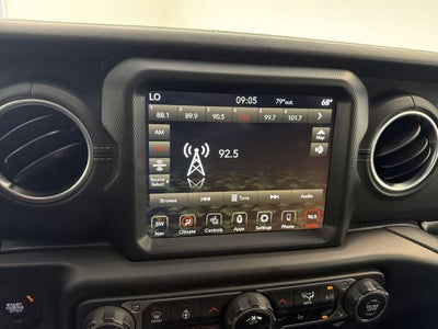 2022 Jeep Gladiator Overland
