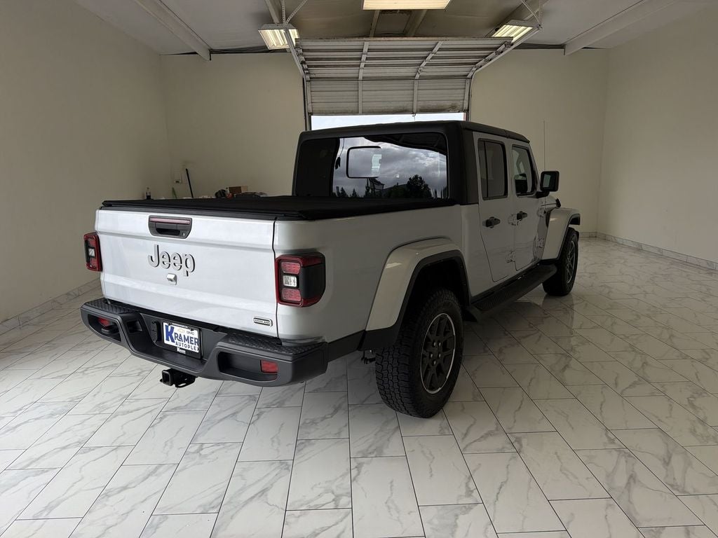 2022 Jeep Gladiator Overland