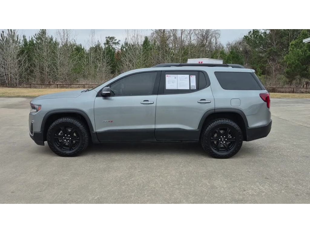 2023 GMC Acadia AT4