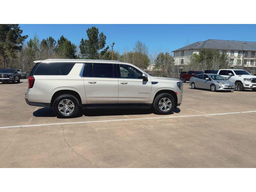 2023 GMC Yukon XL SLE