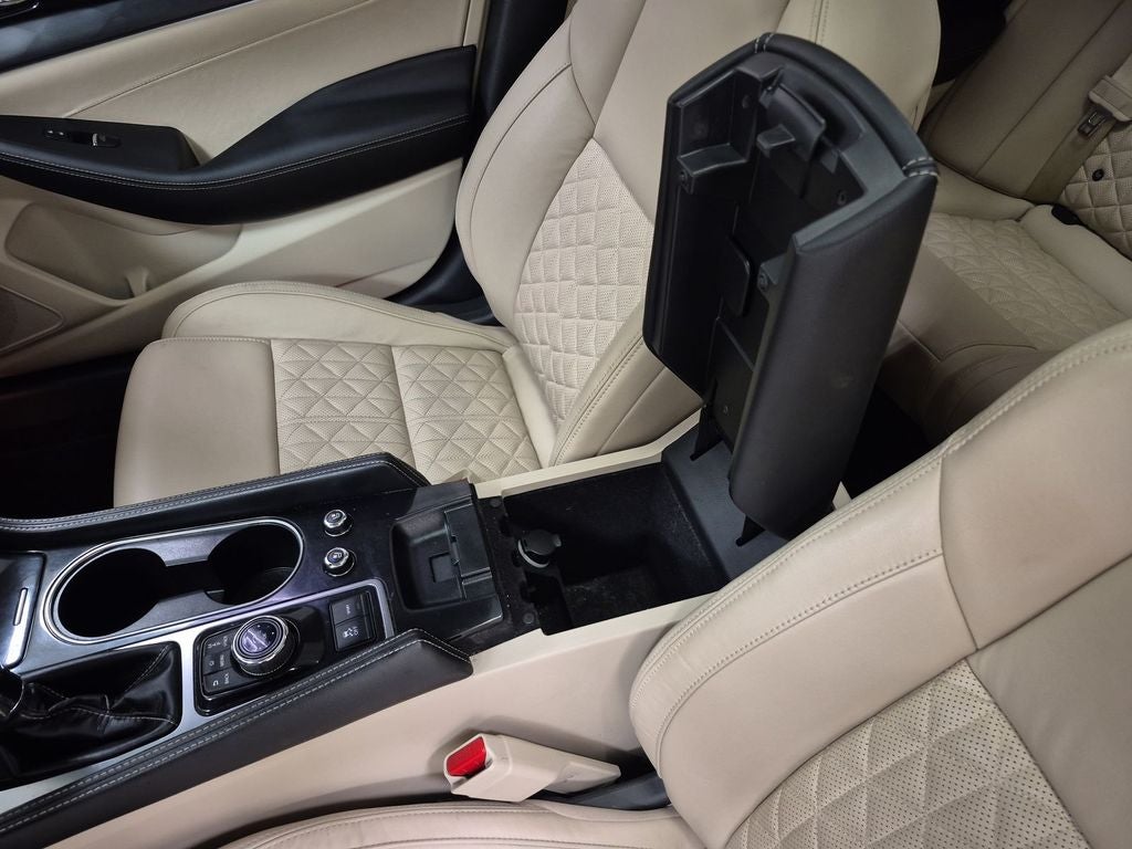 2022 Nissan Maxima Platinum