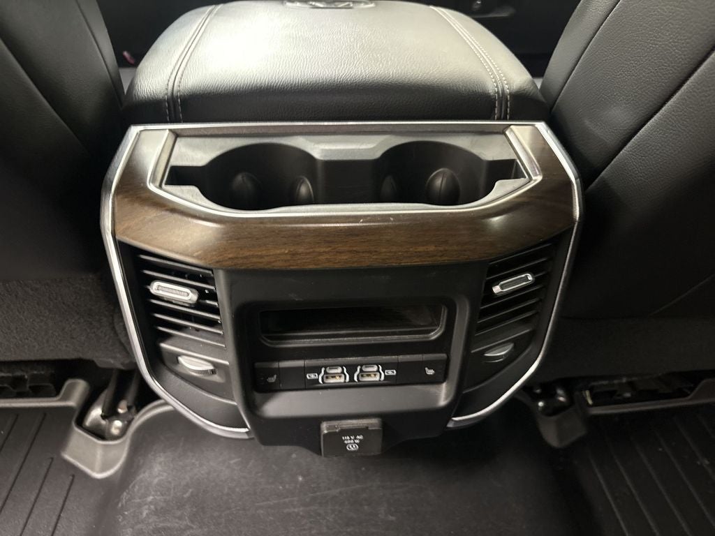 2024 RAM 2500 Laramie Crew Cab 4x4 6'4" Box