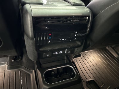 2022 Jeep Wagoneer Series III Carbide 4x2