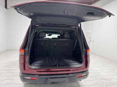 2022 Jeep Wagoneer Series III Carbide 4x2